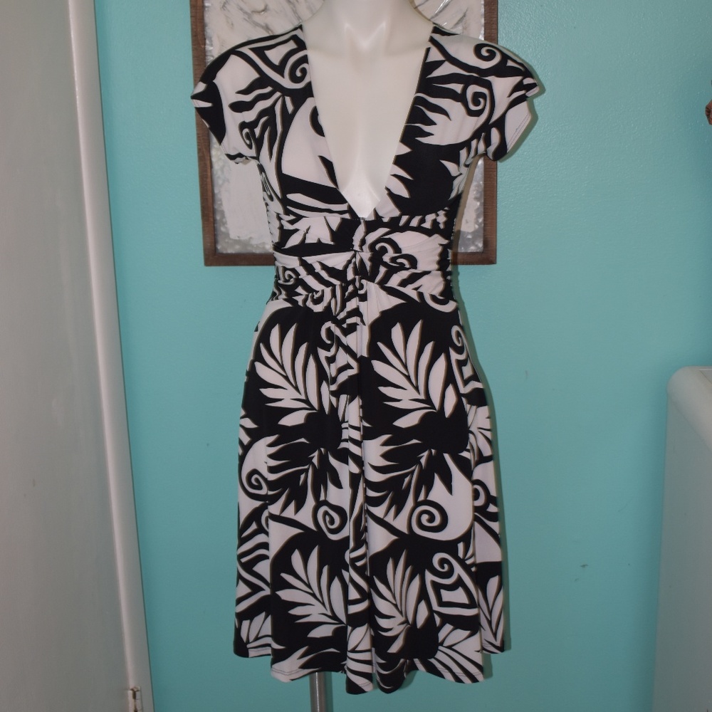 Sushi Flower Women's Dress Tie Knot Waist size S
